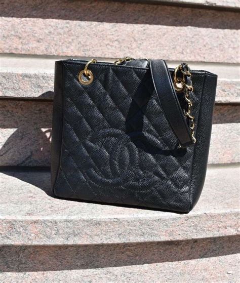 discontinued Chanel purses